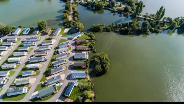 Lodge Caravan On Holiday Park Chichester Eksteriør bilde