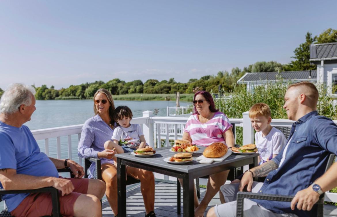 Lodge Caravan On Holiday Park Chichester Eksteriør bilde